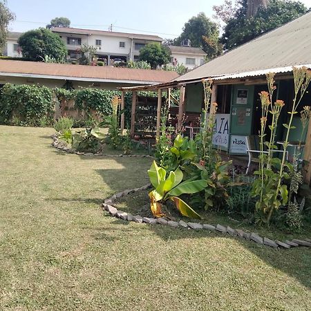 Gaia Eco Hub Bnb Fort Portal ภายนอก รูปภาพ