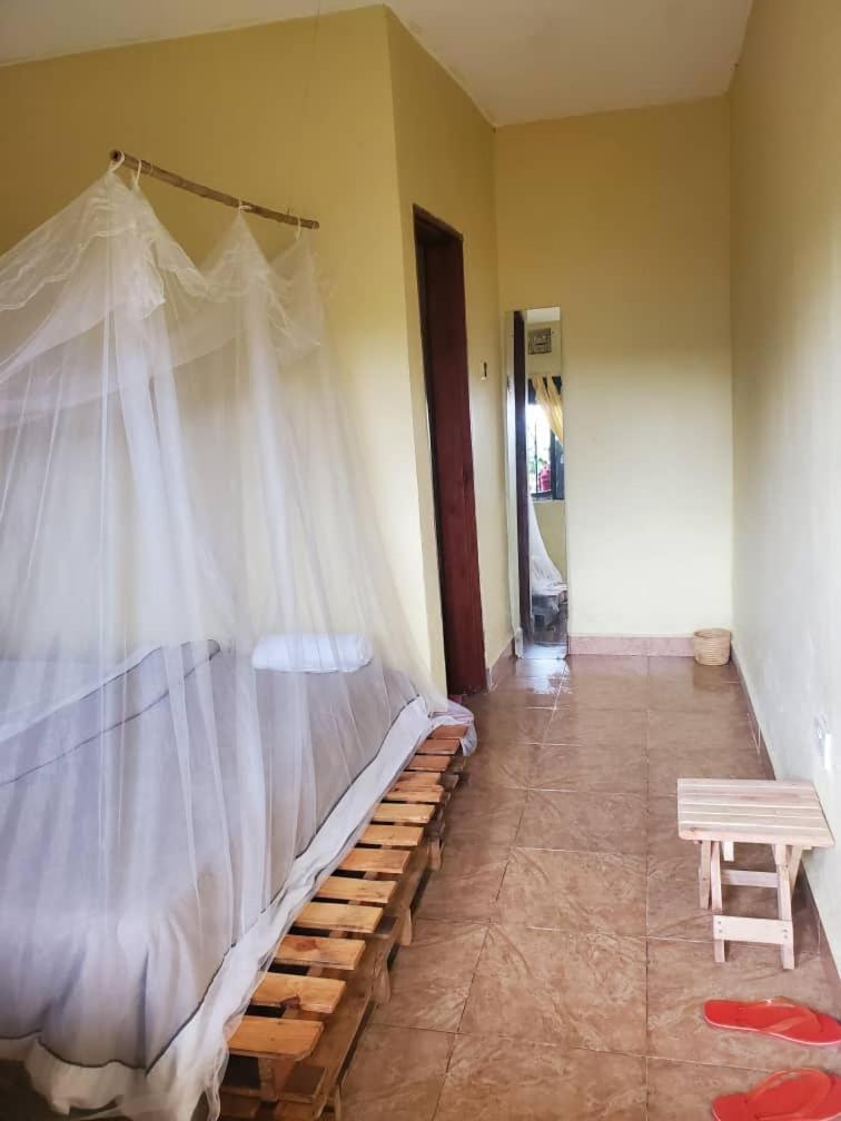 Gaia Eco Hub Bnb Fort Portal ภายนอก รูปภาพ