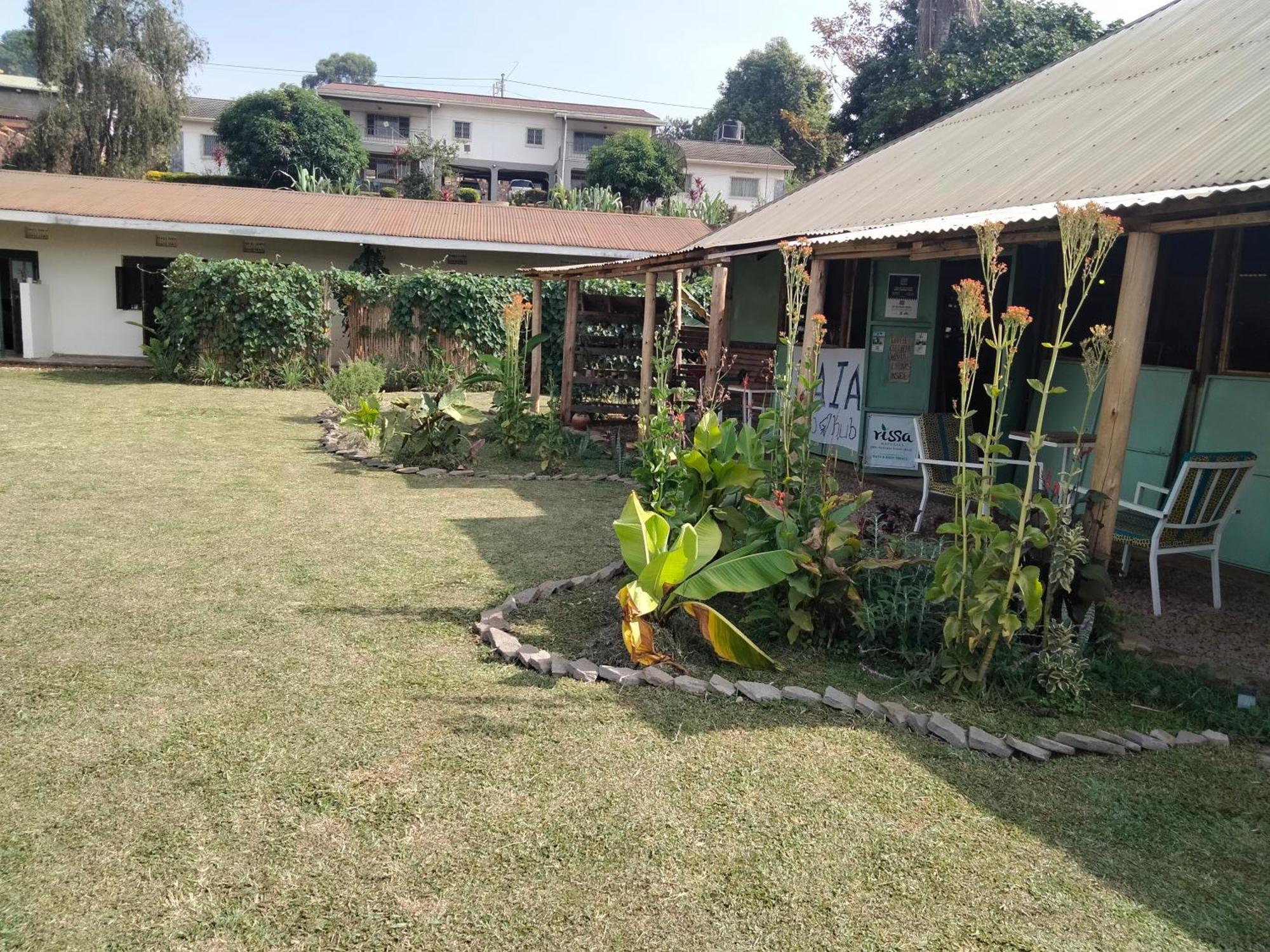 Gaia Eco Hub Bnb Fort Portal ภายนอก รูปภาพ