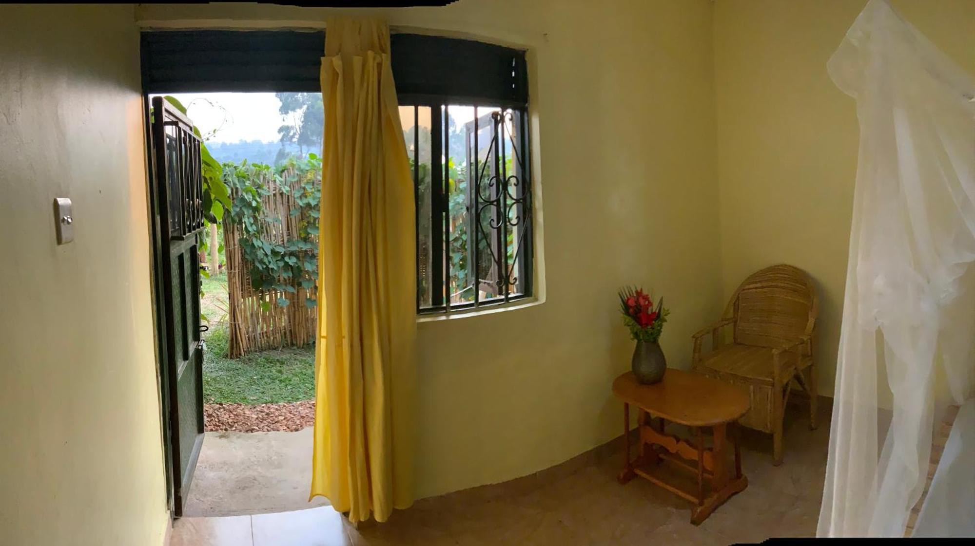 Gaia Eco Hub Bnb Fort Portal ภายนอก รูปภาพ
